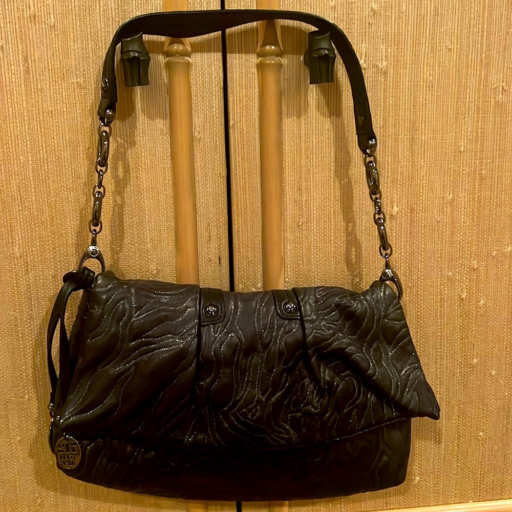 Henri Bendel quilted details handbag . New with dust bag and mirror
